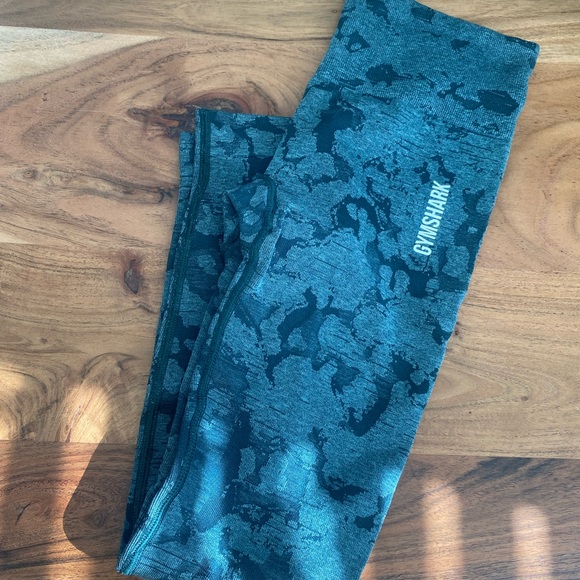 Gymshark Camo Seamless Leggings - Picture 2 of 2